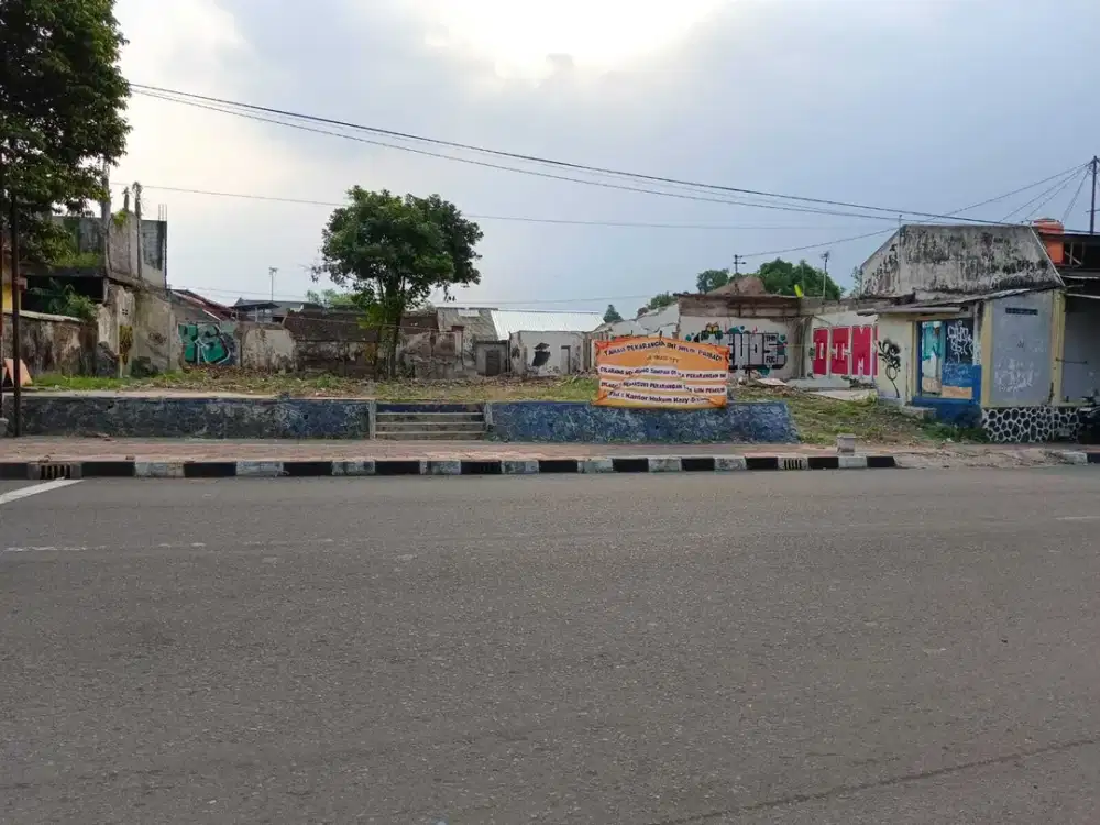 Tanah murah pinggir jalan utama sangat dekat Malioboro & stasiun