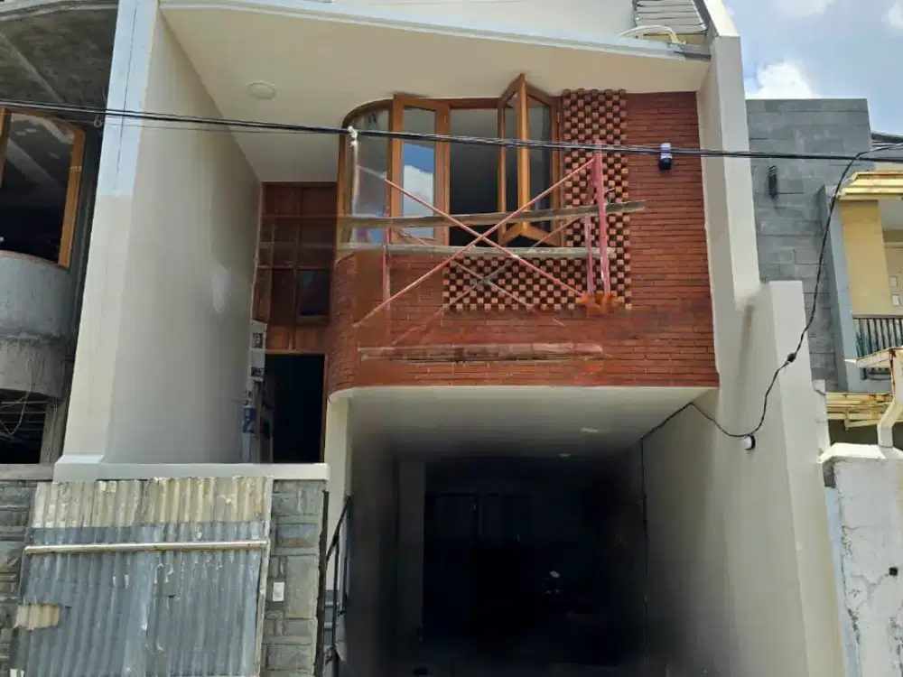 Rumah baru design modern di Rawamangun Jakarta timur
