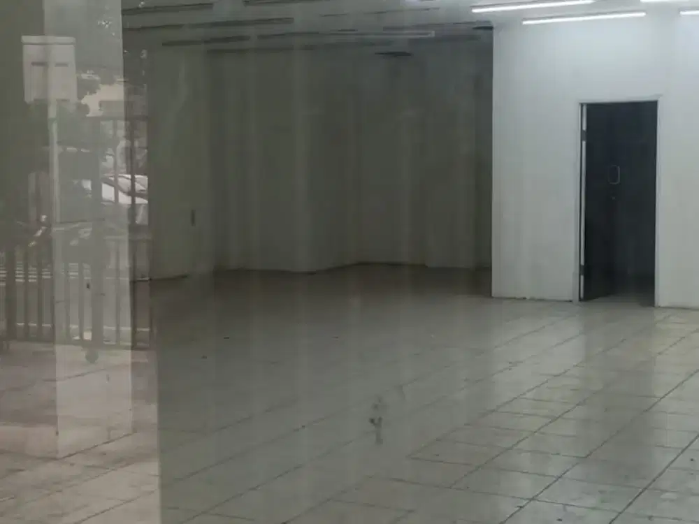 Ruko Bagus 880 m2 HGB Senen, Jakarta Pusat