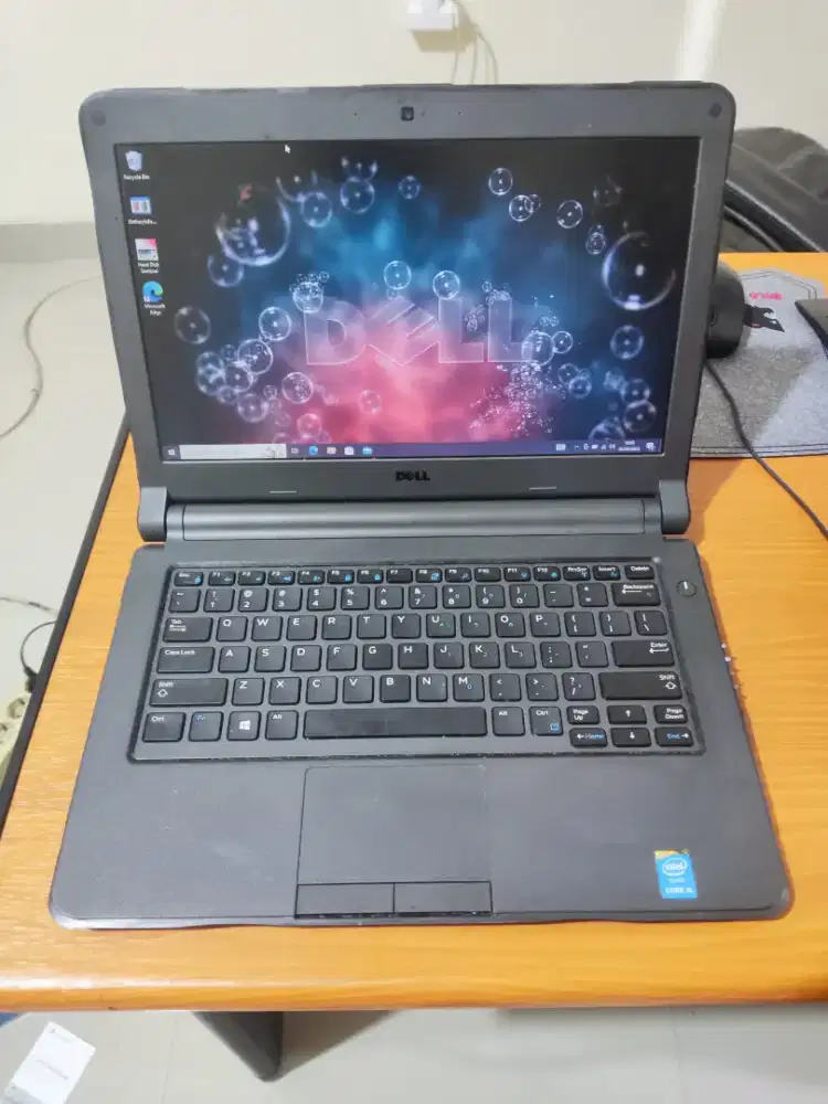 Dell latitude 3350 core i5