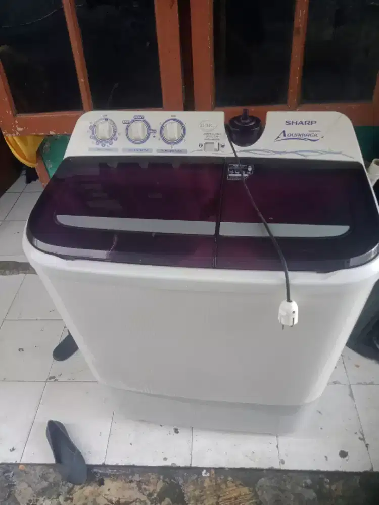 Mesin cuci 2 tabung sharp