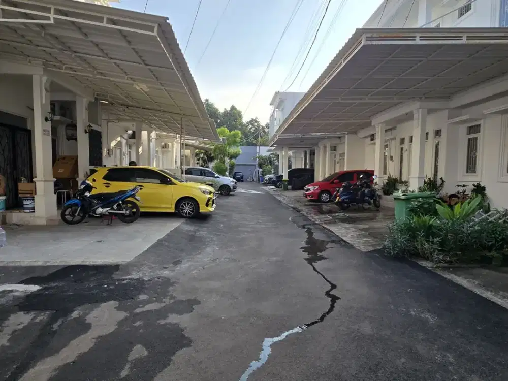 Rumah siap huni di cluster duren sawit jakarta timur