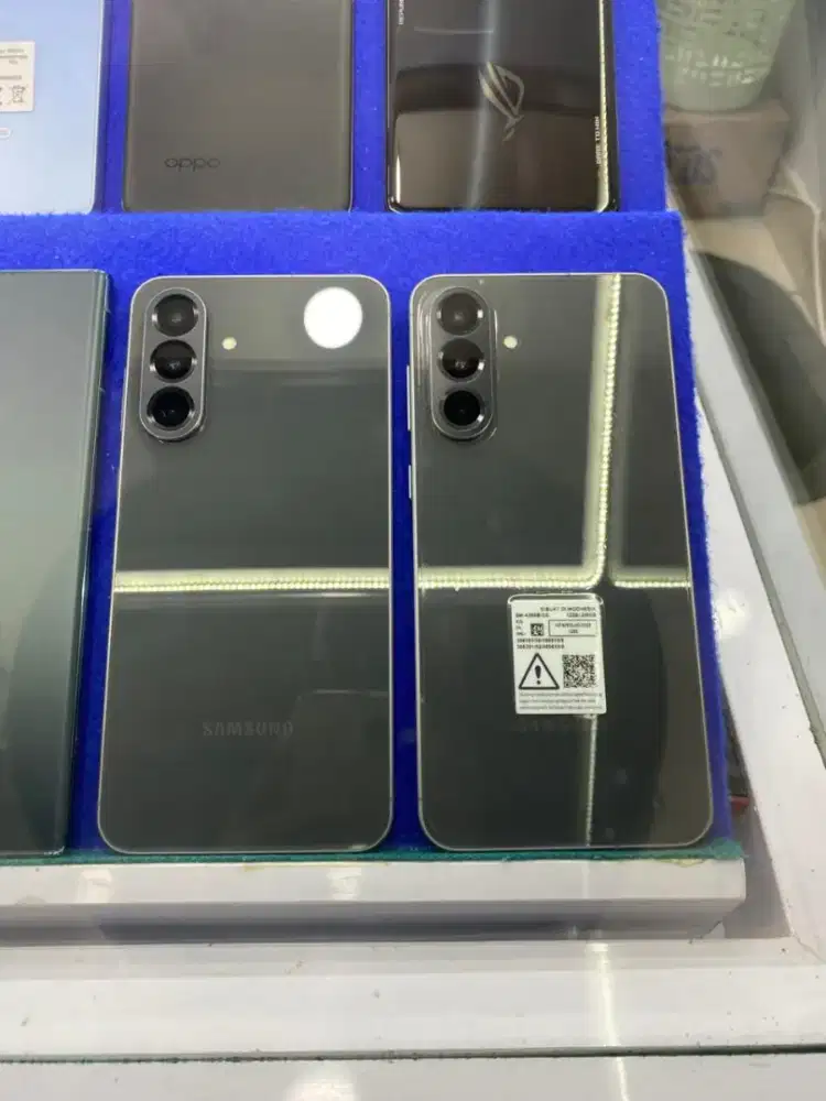 Samsung galaxy A56 12/256 GB Garansi sampe April 2026
