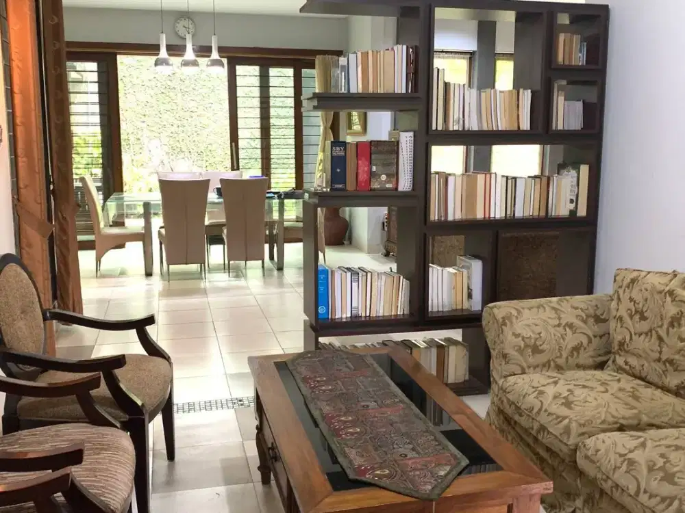 Rumah meah semi furnis cigadung dibawah harga pasaran