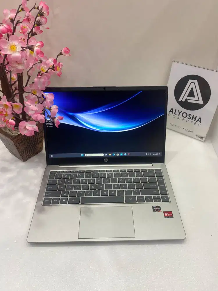 Laptop HP 14 em0332AU em0333AU AMD Ryzen 3 7320U 8GB 512GB SSD