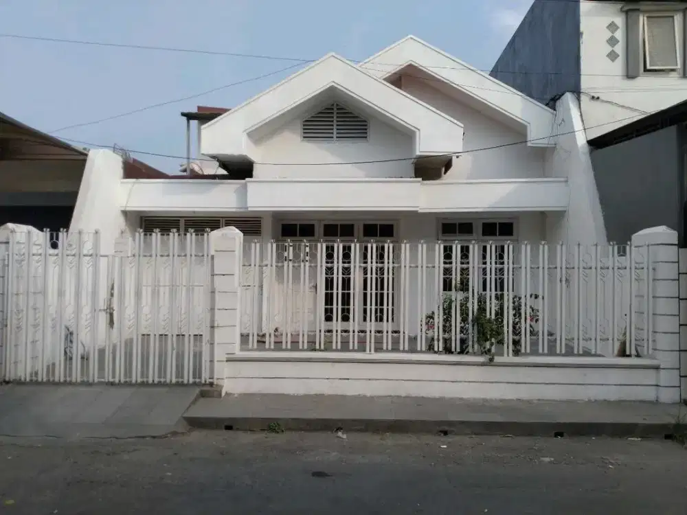 DIJUAL RUMAH DHARMAHUSADA INDAH UTARA SURABAYA RON.A2327