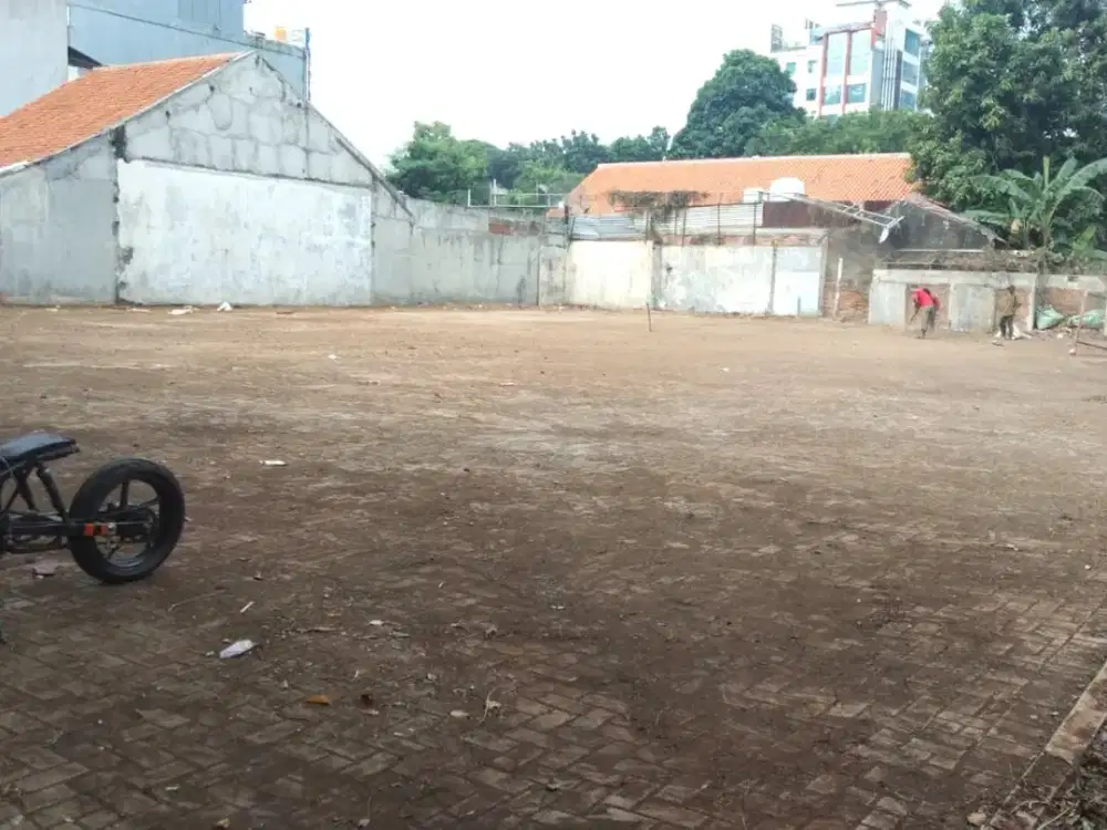 Dijual Tanah strategis di Tebet, Menteng Dalam, luas 924m2, posisi Hoek