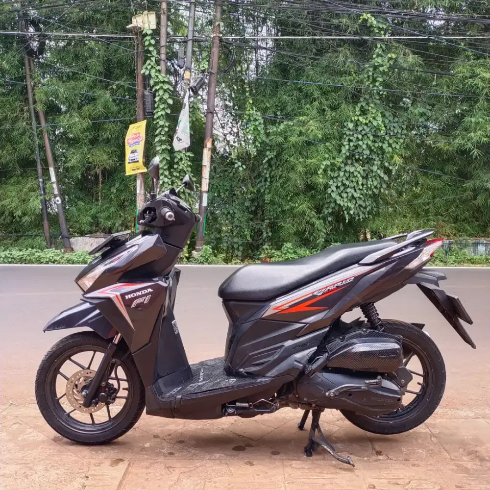 Vario 125 OLD 2016 Orisinil Bagus lengkap Mesin Cakep