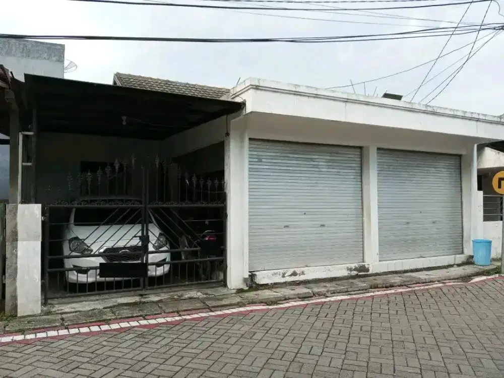 DIJUAL RUMAH SEMOLOWARU ELOK SURABAYA RON.A784