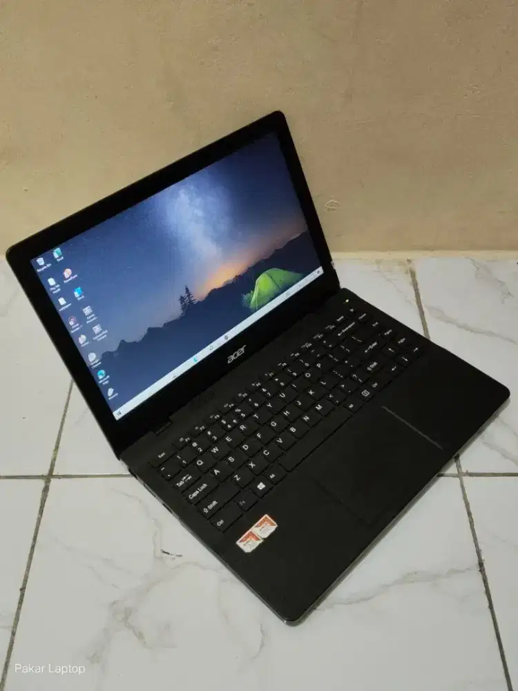 Acer One 14 Z3-471 Amd Pro A6-7350B Hdd 1Tb Kondisi Like New