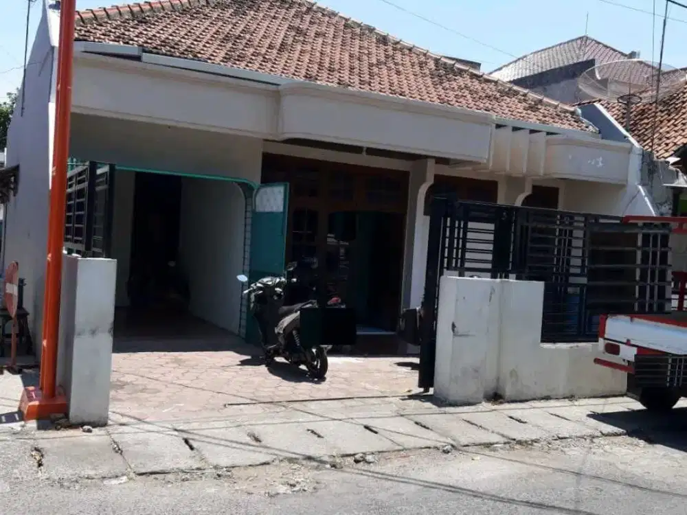DIJUAL RUMAH SEMAMPIR SUKOLILO SURABAYA RON.A2177