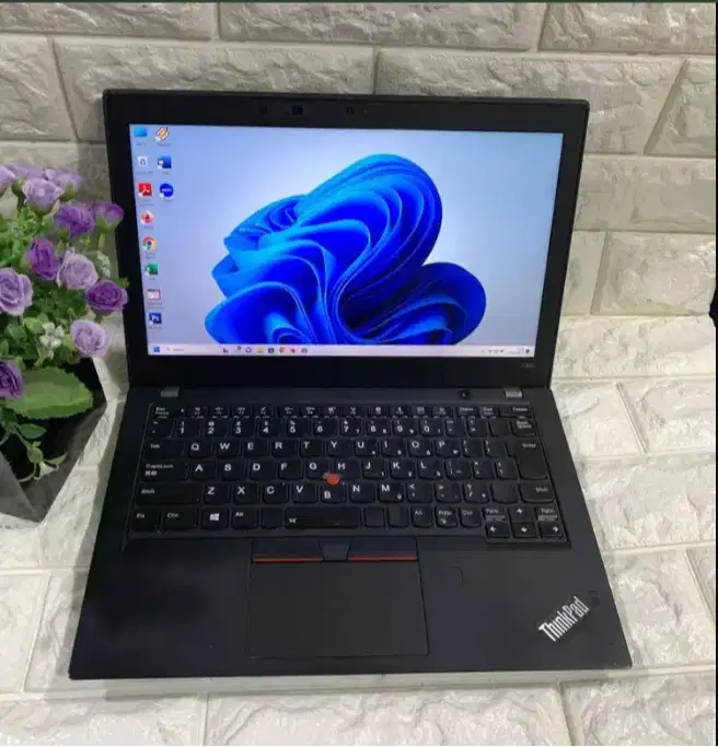 Laptop Lenovo Thinkpad X280 Core i5 Gen8 Ram 8GB 12.5inch DL-RTV