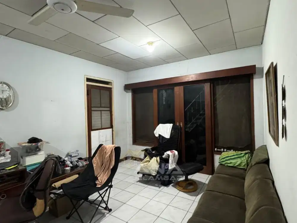 ANA RUMAH LAMA UK 11.4X18M DI KOMP KAVLING POLRI JELAMBAR ka