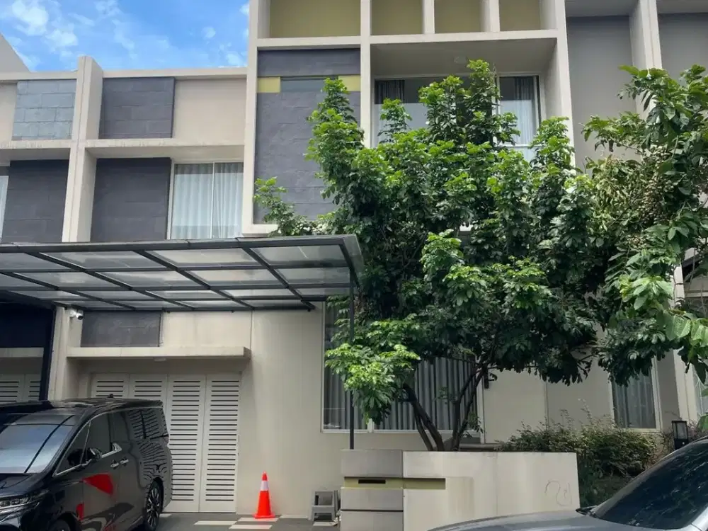 Dijual Rumah di Kawasan Symphonia, Cluster Mozart Gading Serpong. Lantai Marmer