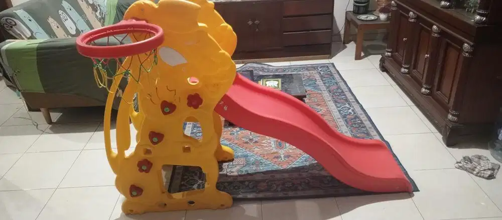 Preloved Perosotan Anak - Bunny Slide kondisi 90% mulus like new
