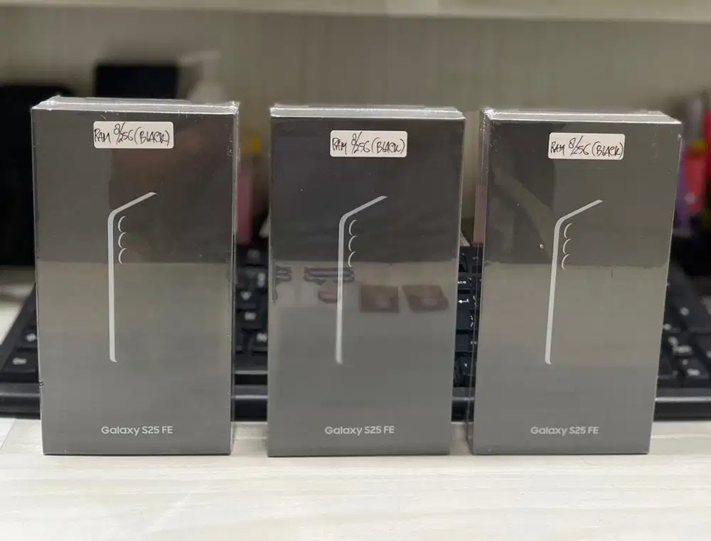Baru...Samsung Galaxy S25 FE 5G 8/256 Grs Resmi (Wrn : Jet Black,Navy)