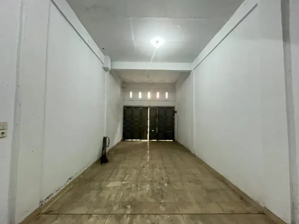 Dijual rumah di komplek katamso point