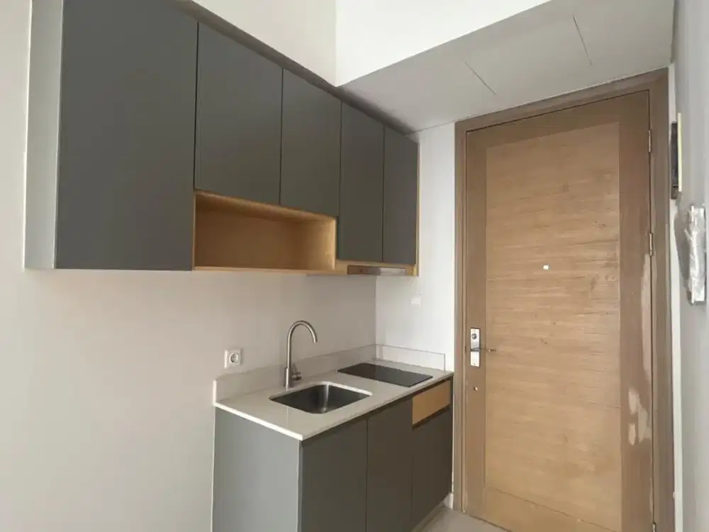 Jual Taman Anggrek Residence 2 Kamar Suite Lantai Sedang