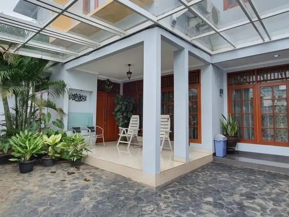 rumah dengan kolam renang luas di mandar sektor 3 5 bintaro jaya