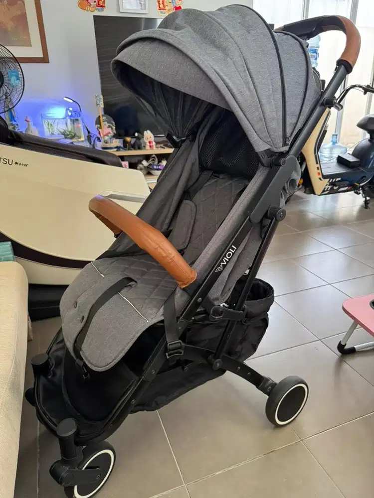 Preloved Violi Stroller Balita dan Anak Jarang Pakai