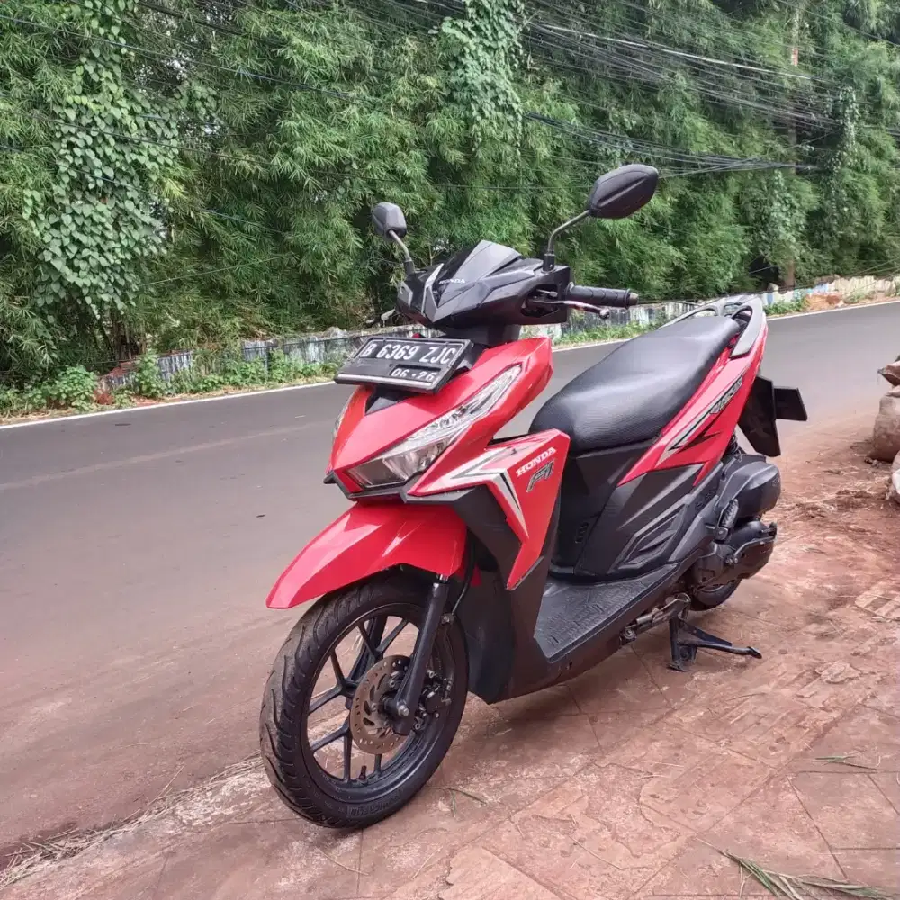 Vario 125 OLD 2016 Orisinil Bagus lengkap Mesin Cakep