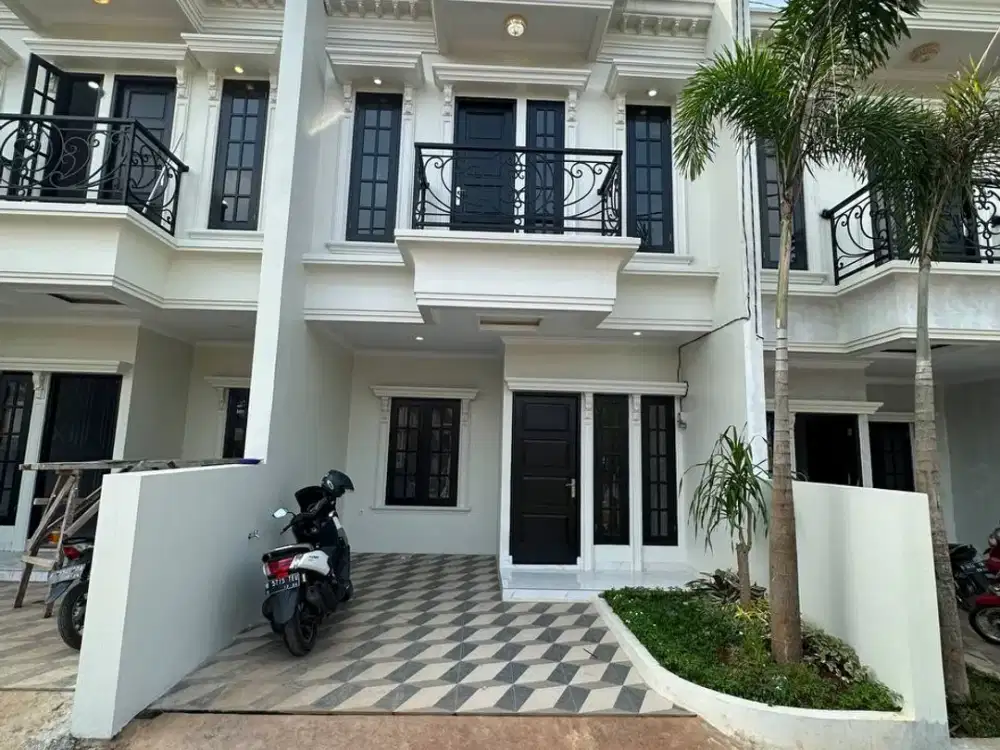 Rumah Dalam Cluster Bergaya American Classic Di Jagakarsa, Jakarta Selatan