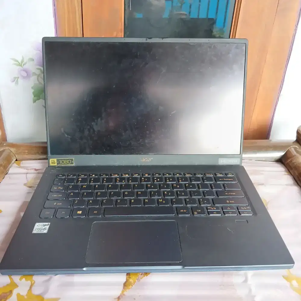 Acer swift SF514-54aT
Super Slim