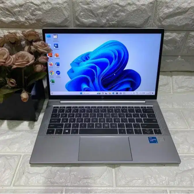 Laptop HP Elitebook 830 G8 Core i5 - 1145G7 Ram 16GB DL-RTV