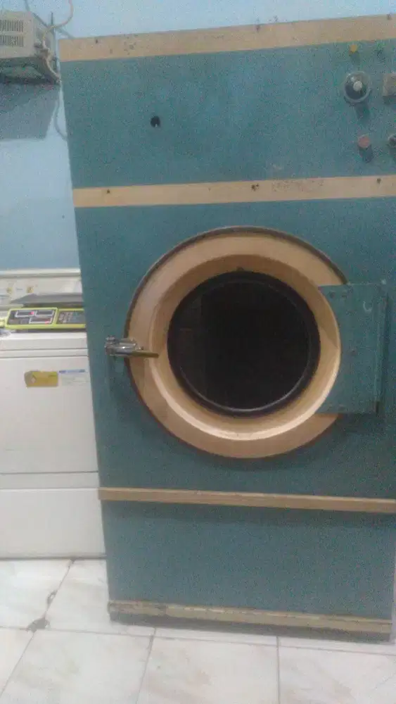 mesin pengering laundry besar