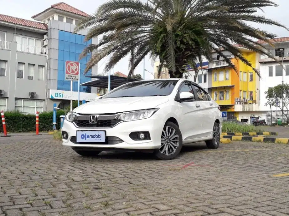 TDP 11JT Honda City 1.5 E Bensin-AT Putih 2022