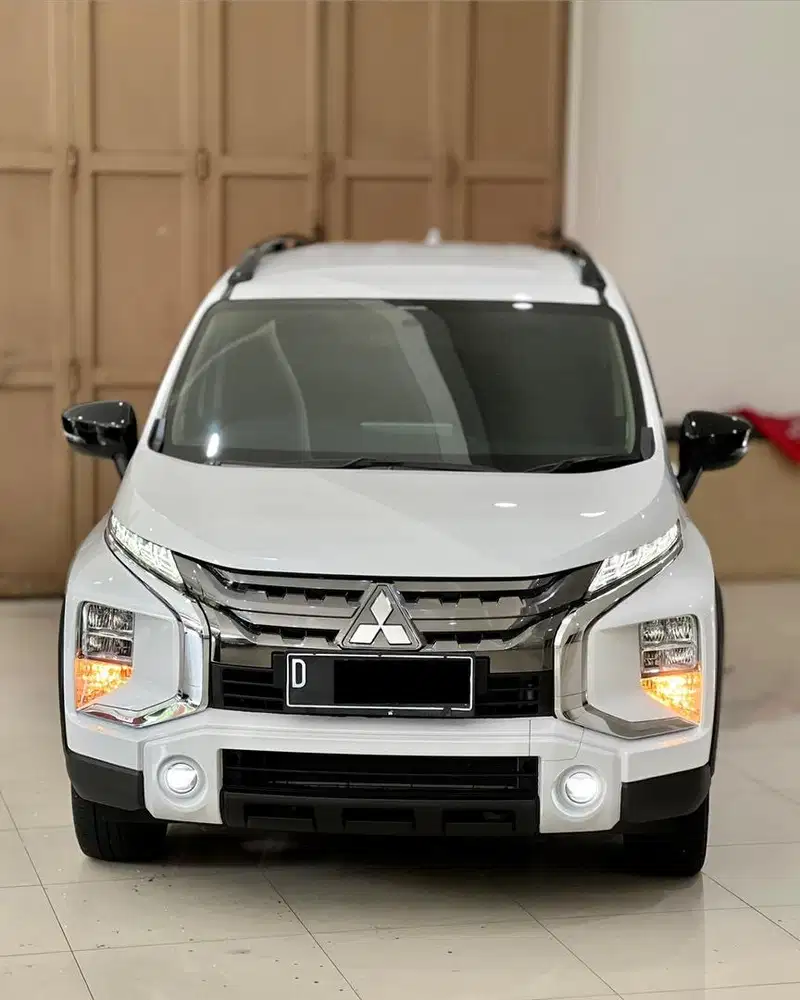 Xpander Cross Premium Black Rockford A/T 2021