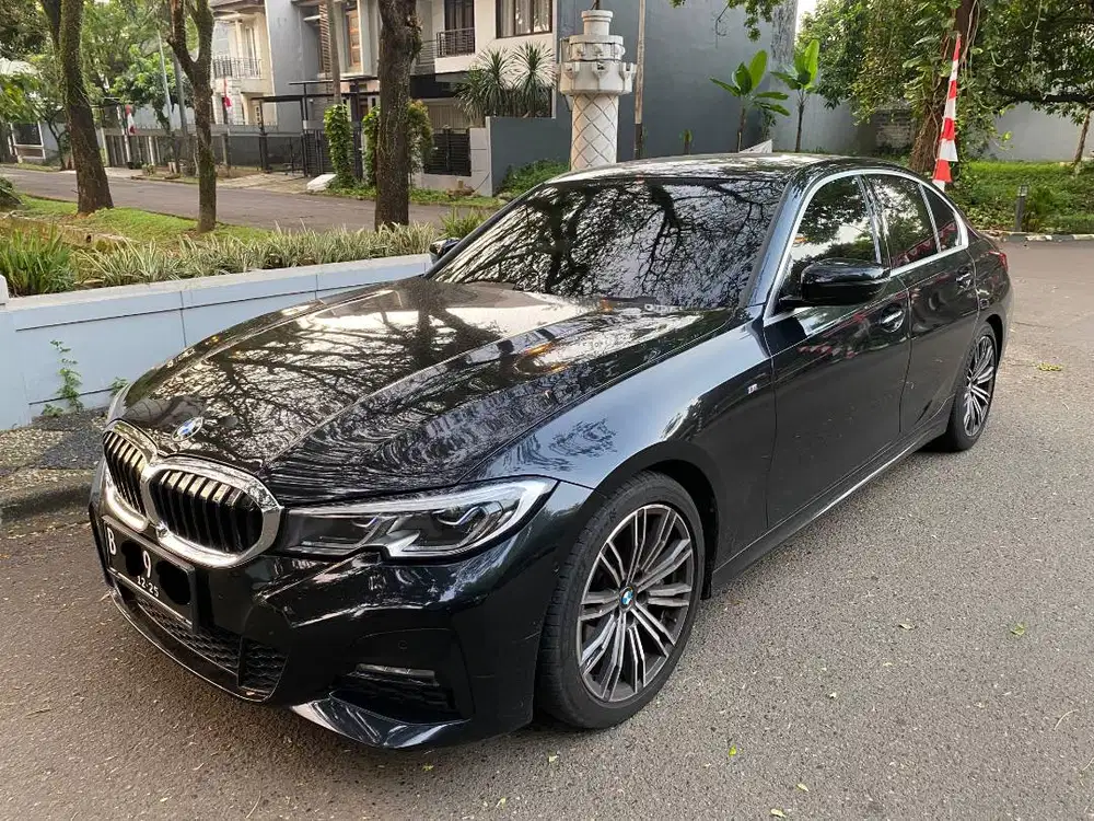 2020 BMW 330i SPORT (owner langsung) (harga cash)