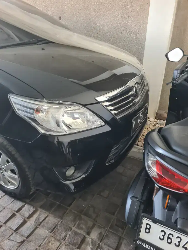 KIJANG INNOVA DIESEL MATIC 2012