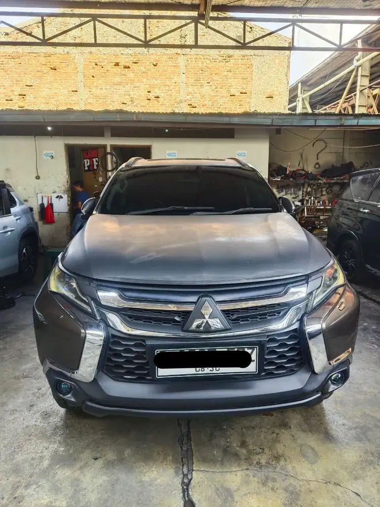 Mitsubishi Pajero Dakar 4x4 Matic / AT '2016' Hitam