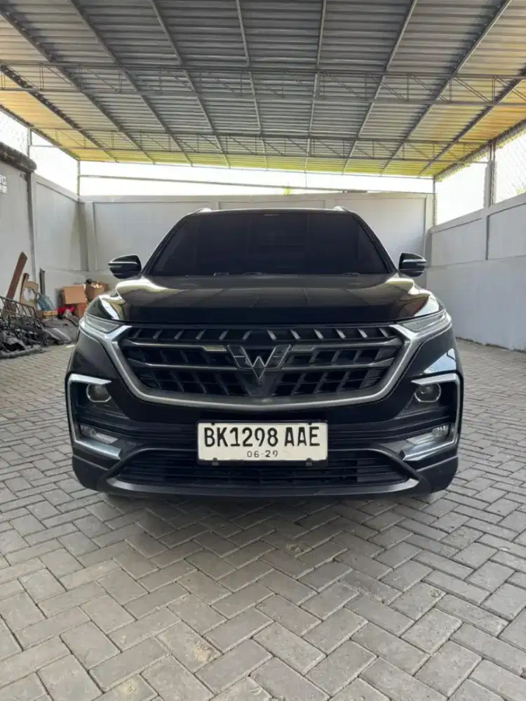Wuling Almaz Executive T lux 1.5 2019 Cvt Hitam