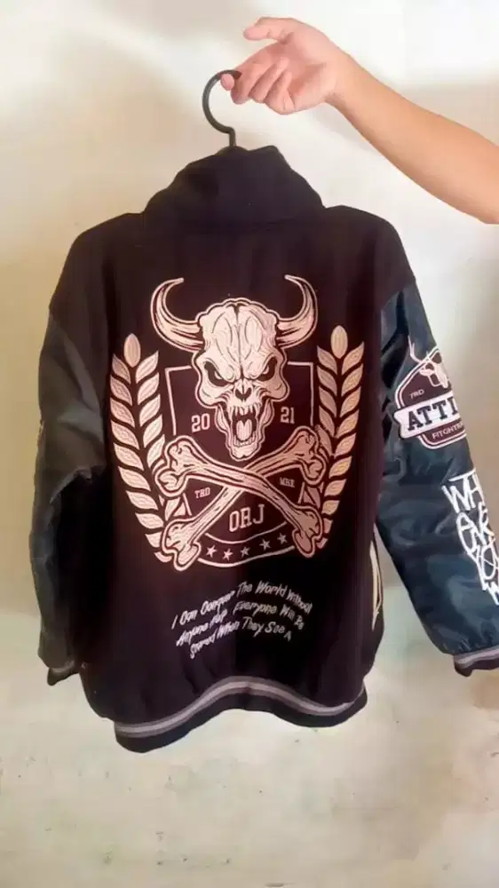 JAKET ORJ SIZE M
