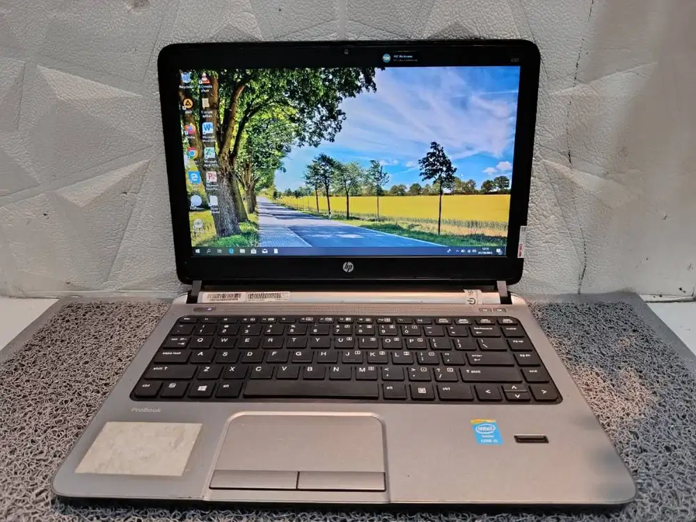 Laptop hp probook 430 G1  Processor Intel core i5-4200U 2.3GHz Ram 4 G