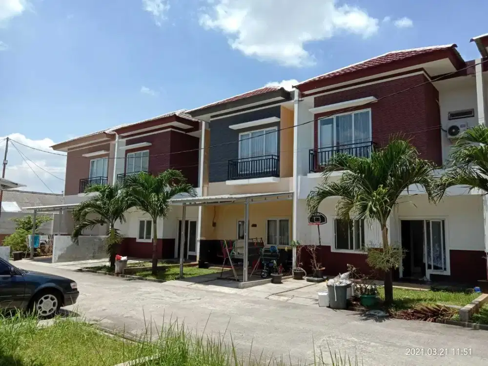 rumah Town House 2 lantai dekat UI Depok