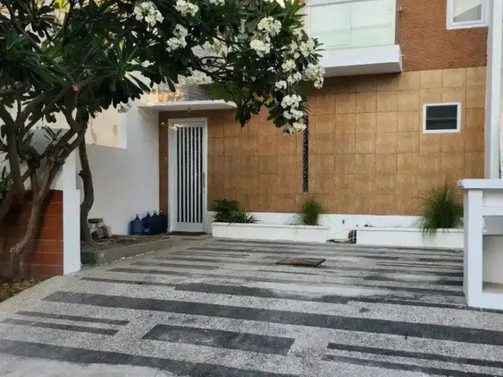 DIJUAL RUMAH PAKUWON CITY TAMAN MUTIARA SURABAYA RON.A1493
