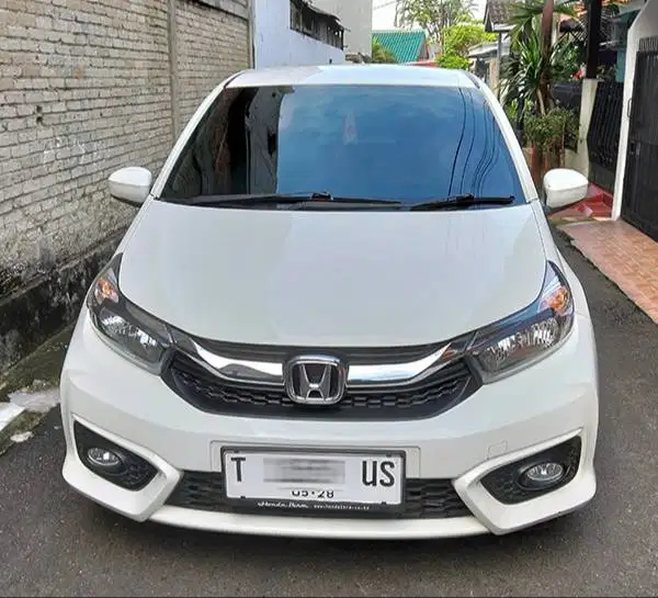 Honda Brio E CVT 2023 TerMURAH