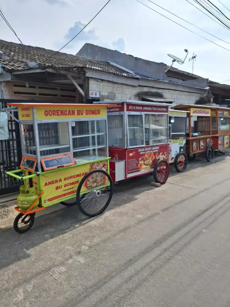 gerobak mie ayam/bakso/soto/gorengan/tahu/sempol/es buah/DLL