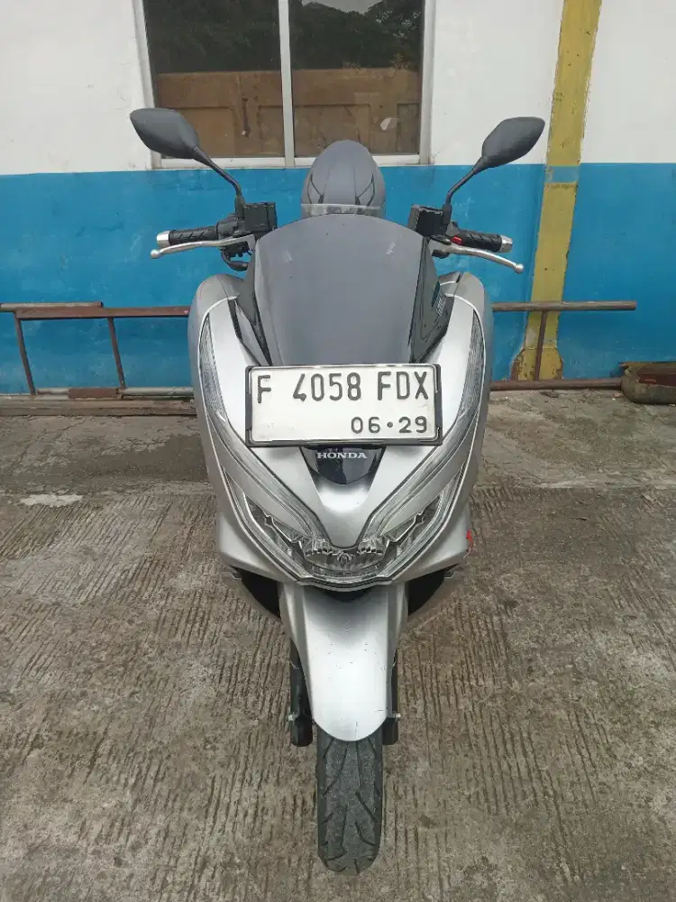 Motor pcx bekas th 2019