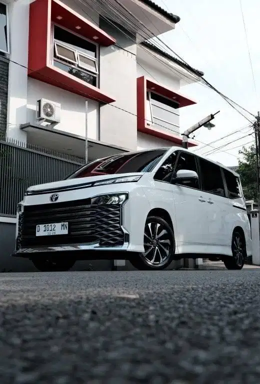LowKm! Toyota All new Voxy 2.0 TSS 2023 putih bandung antik full ori