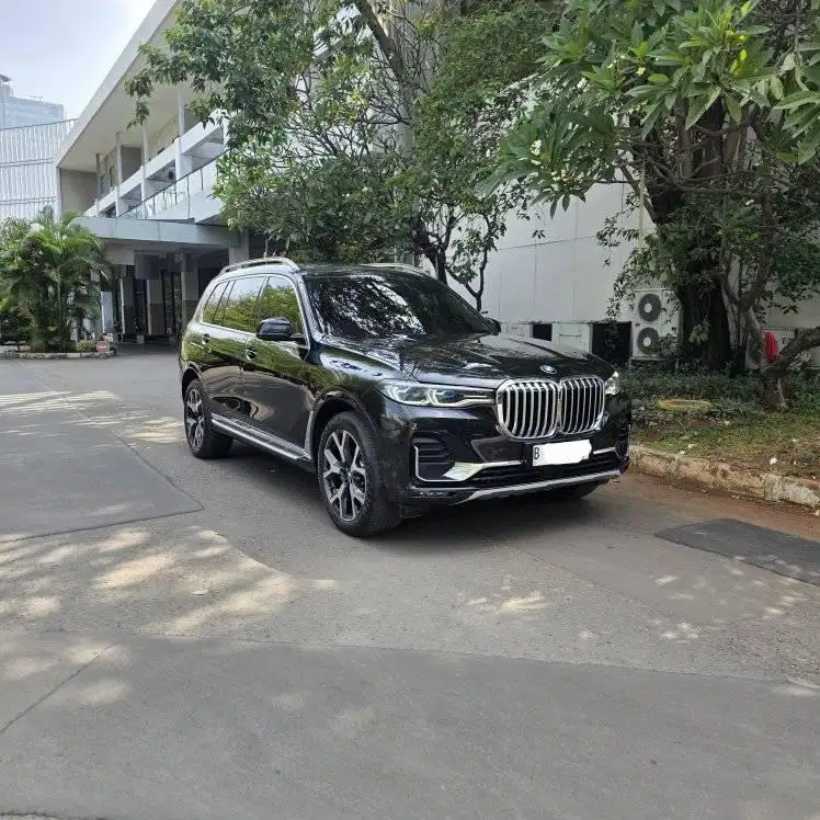 2022 BMW X7 XDrive Opulence Km 24000 Antik