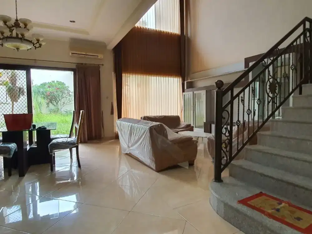 Rumah Modern CITRALAND Komersial Area Raya Telaga Utama Surabaya Barat
