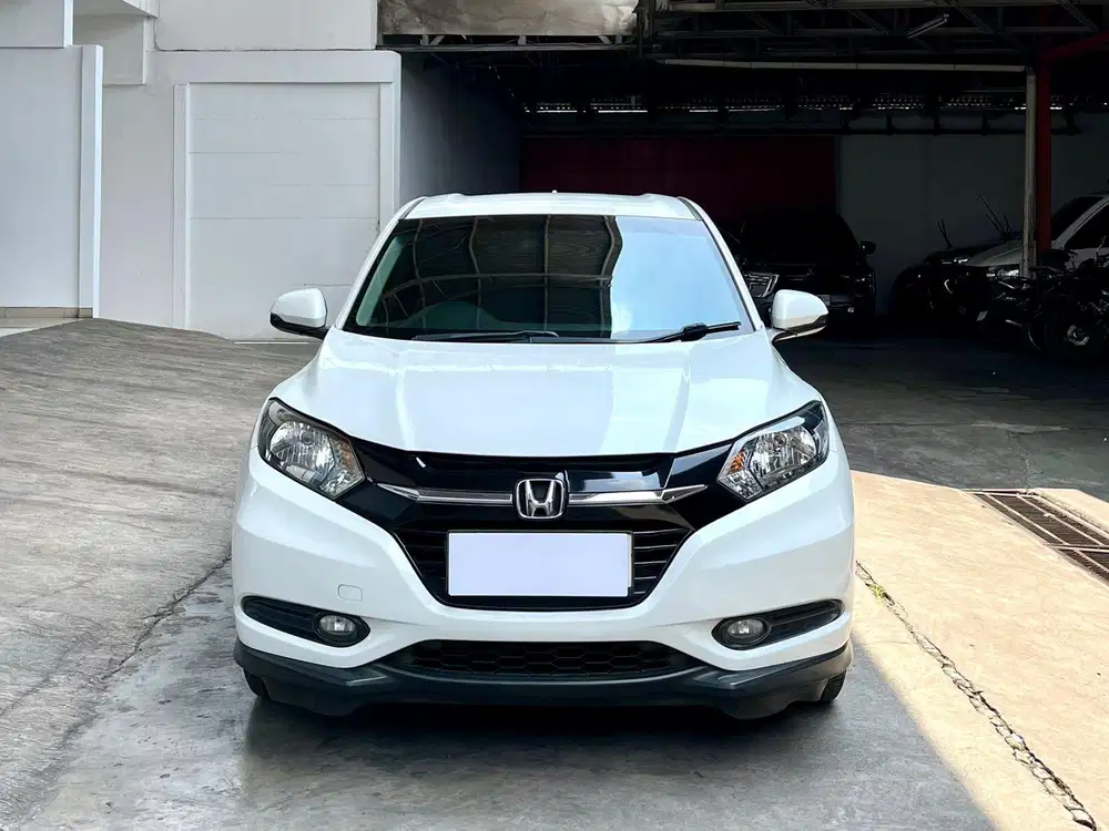 Honda HRV E Matic / AT 2015 Putih