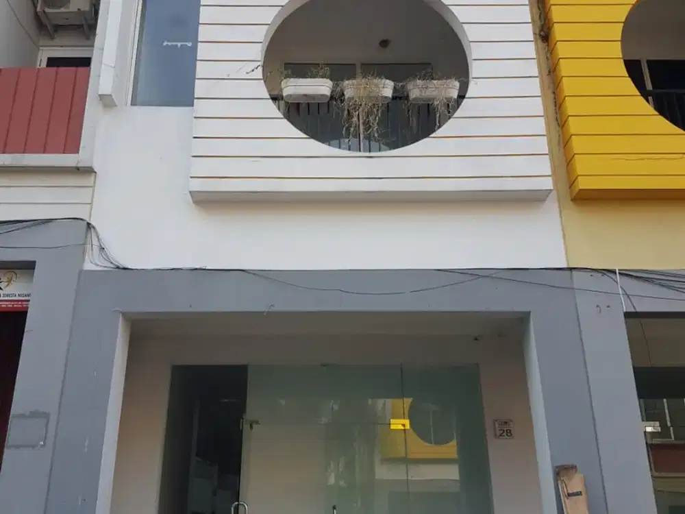 Ruko 2 Lantai Golden 8 Gading Serpong, dekat sekolah.