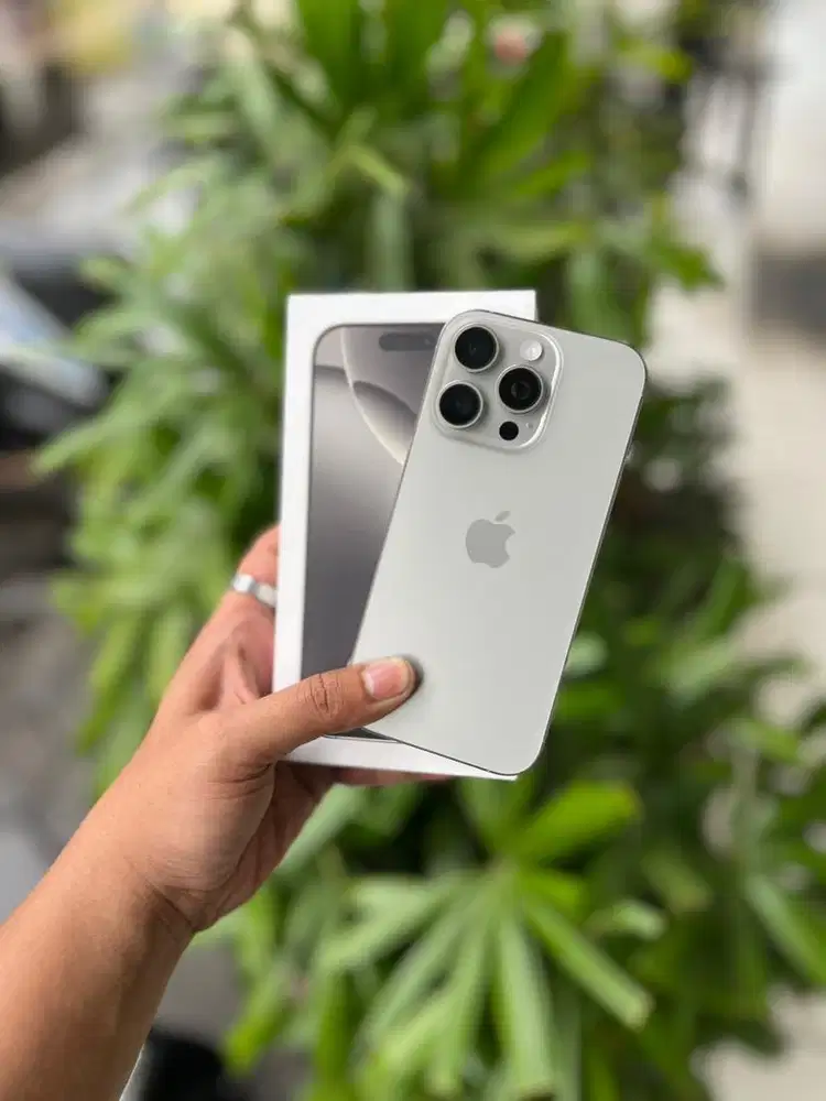 Iphone 16 pro 256gb ibox natural titanium like new