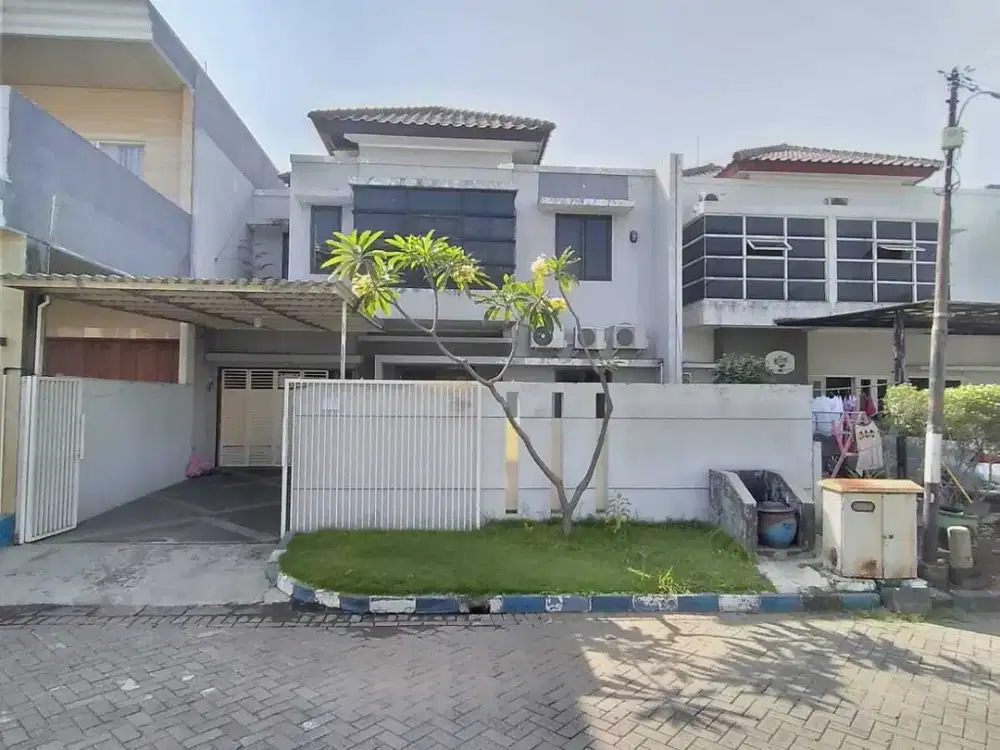 2 Lantai Rumah Rayan Regency Wiyung Deket Dian Istana & Graha