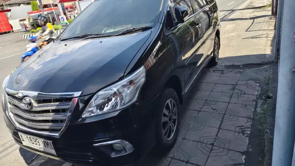 innova Diesel V 2015 last edition